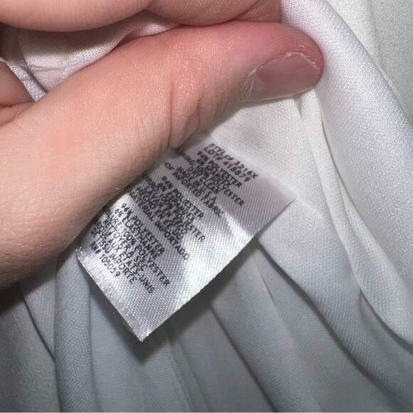 Xscape Tulip Hem Sleeveless Crepe Gown - Picture 8 of 8